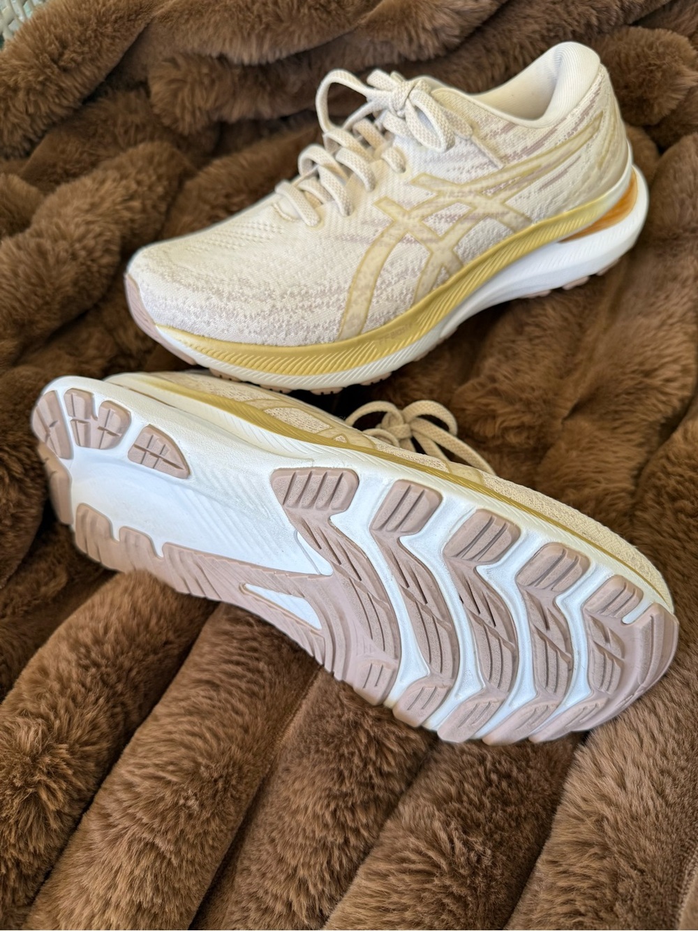 ✨ ASICS Running Shoes ✨ - Picture 4 of 7
